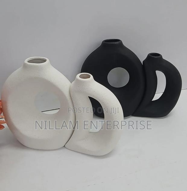 2 in 1 Decorative Doughnut Vase - thumbnail 2