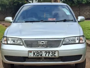 Nissan Sunny 2005 Silver