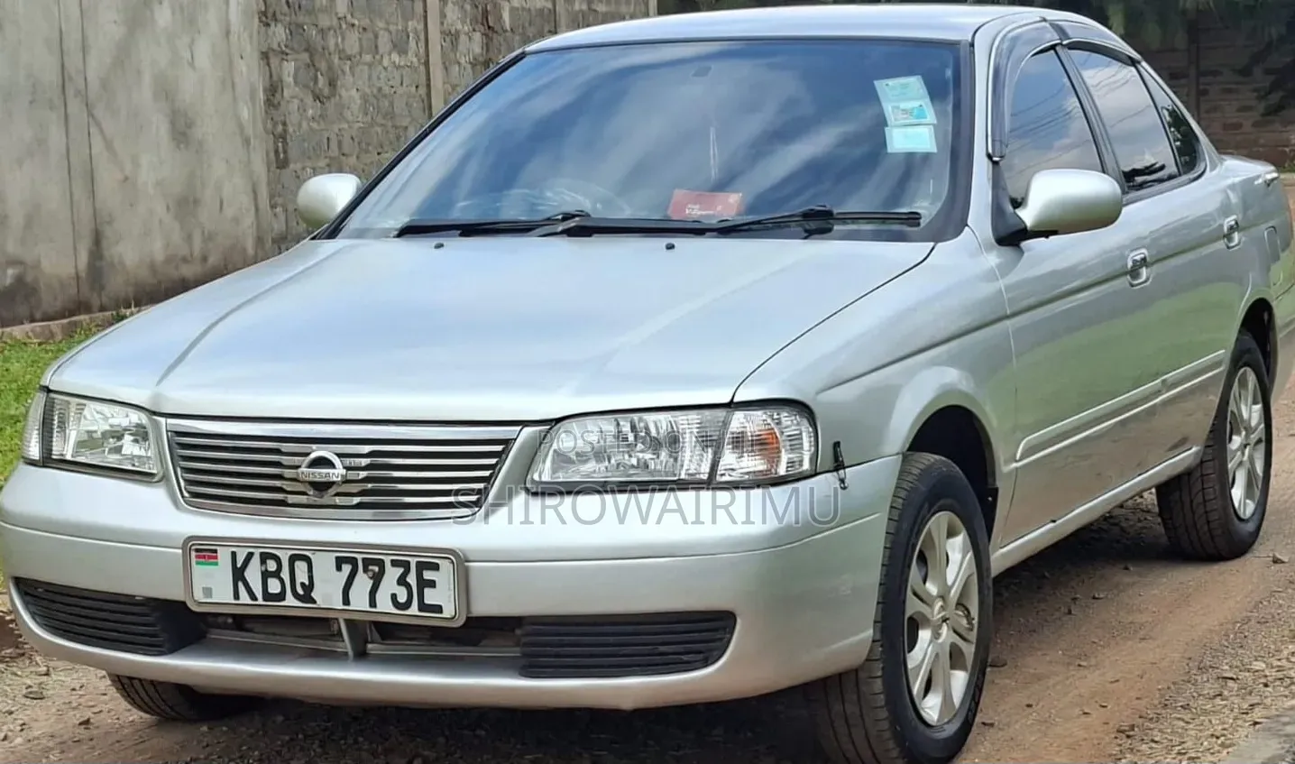 Nissan Sunny 2005 Silver