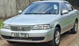 Nissan Sunny 2005 Silver