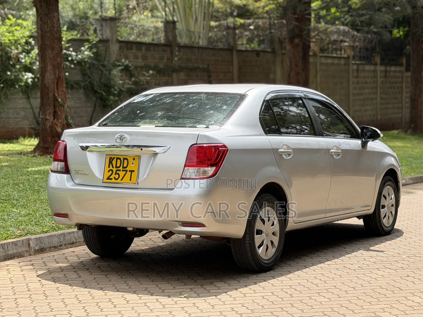 Toyota Axio 2014 Silver