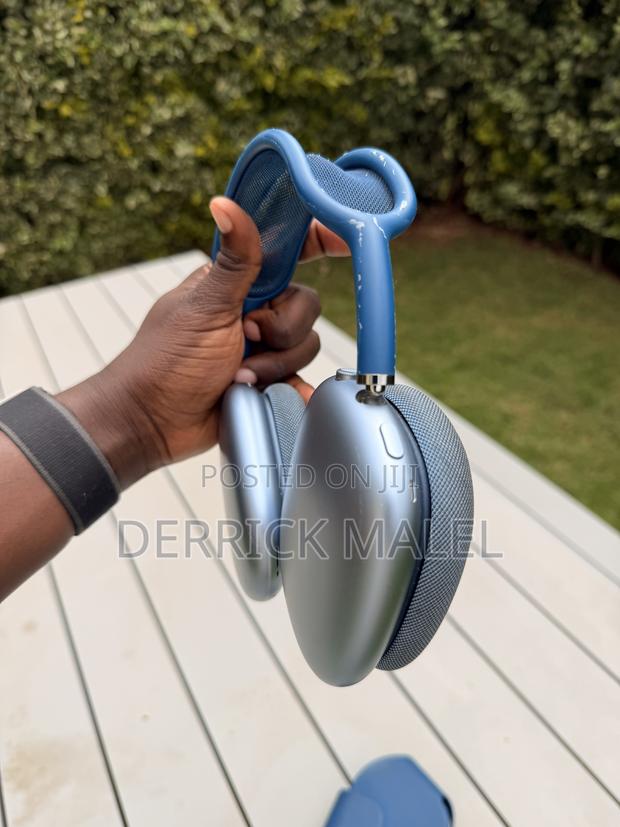 Airpods Max (Lightning Port) - thumbnail 3