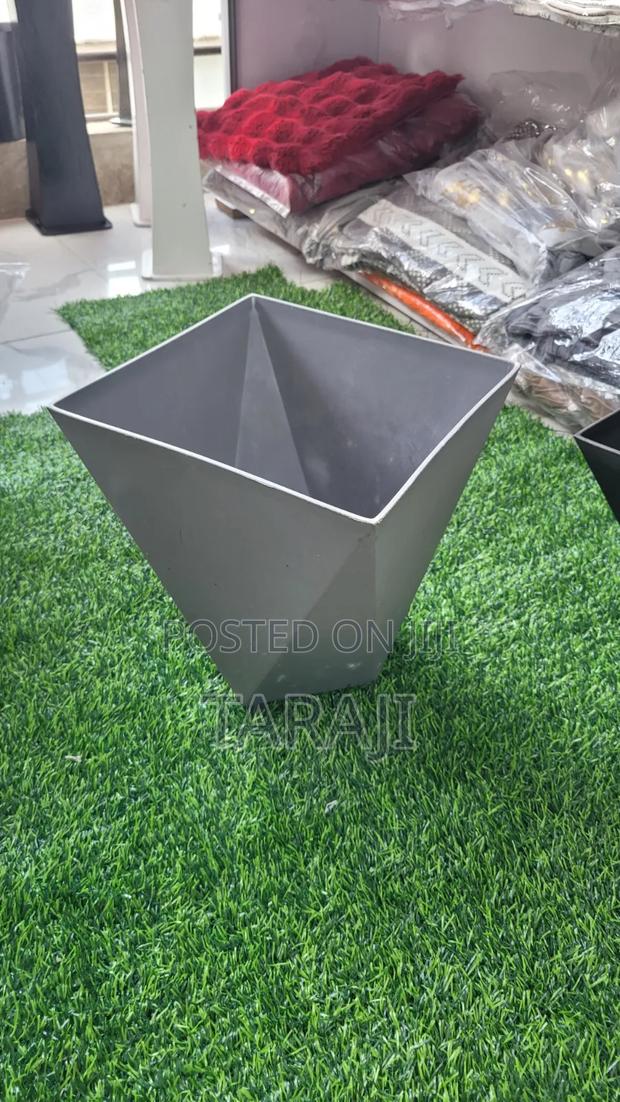 Modern Geometric Hexagon Vase –Aesthetic Honeycomb Ceramic Flower Vase - thumbnail 5