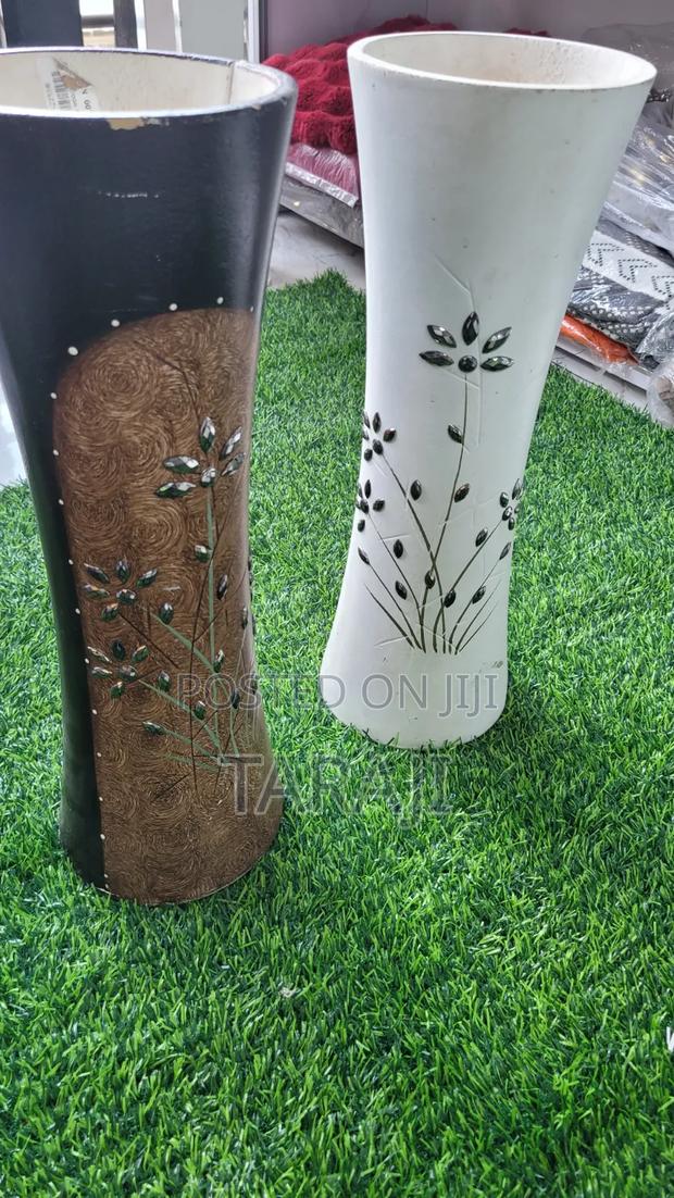 Premium Decorative Modern Vases Cream White Textured Brown Available - thumbnail 3