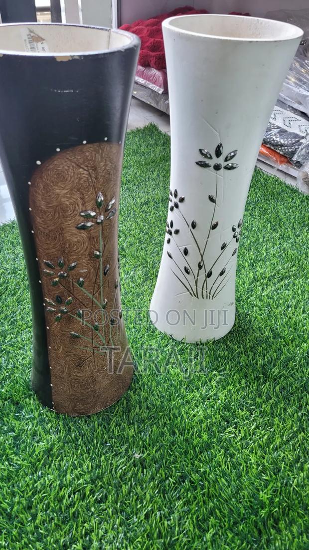 Premium Decorative Modern Vases Cream White Textured Brown Available - thumbnail 4