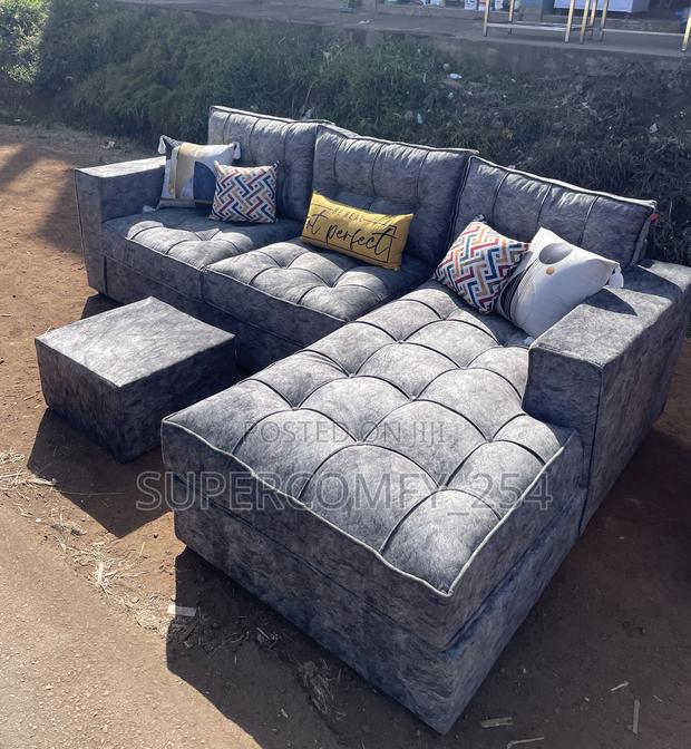 A Well Pinned Six Seater L Shape - thumbnail 7