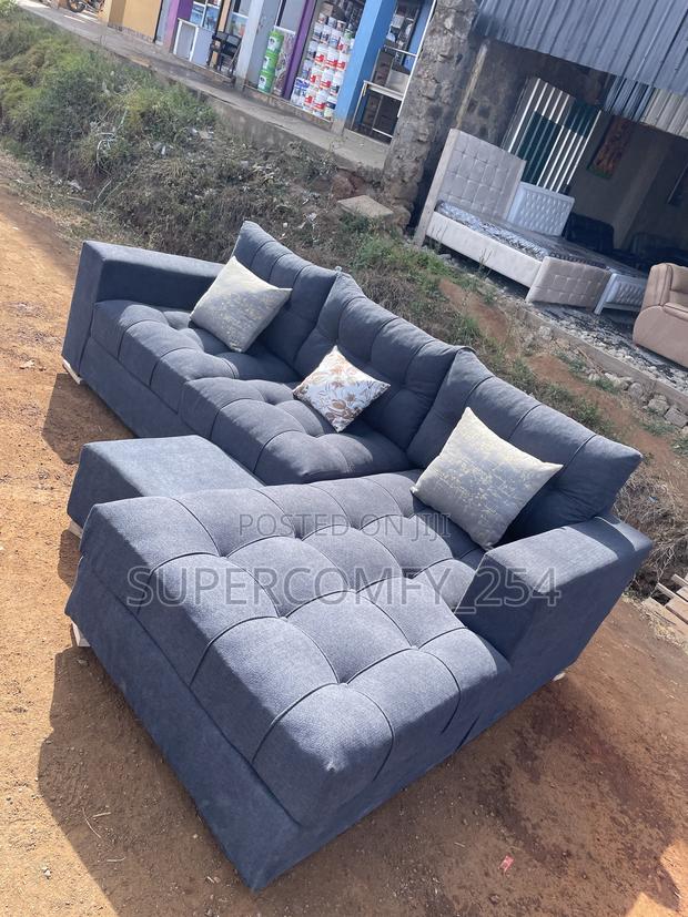 A Well Pinned Six Seater L Shape - thumbnail 6