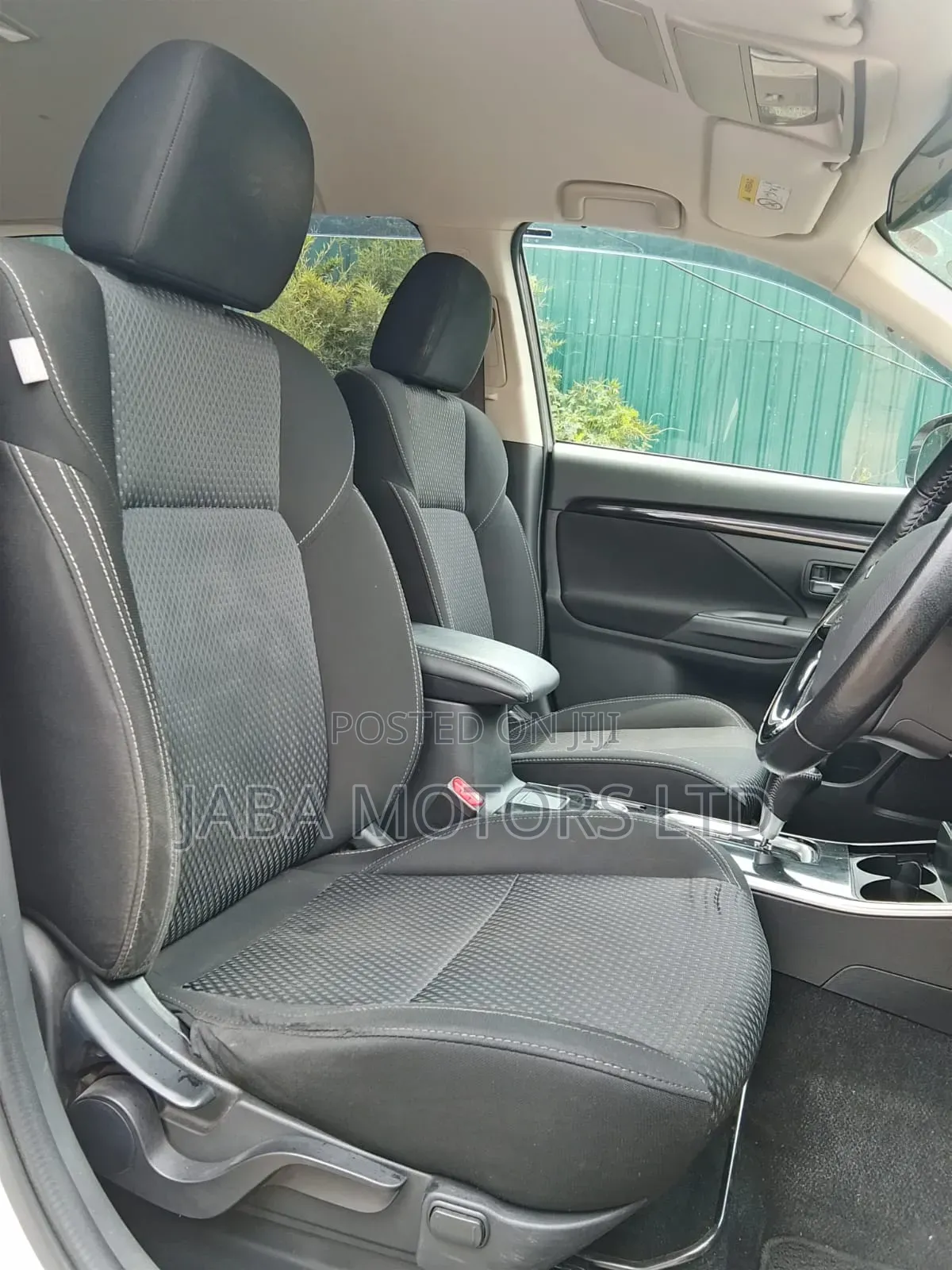 Mitsubishi Outlander 2019 White