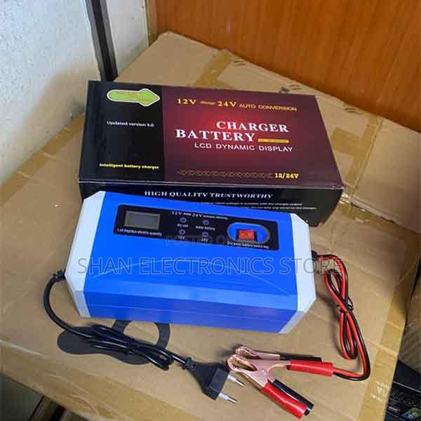 10a Dc 12v / 24v Auto-Switching Smart Battery Charger 3 Stage