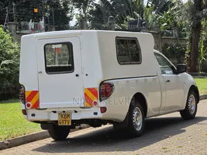 Mitsubishi L200 2009 White