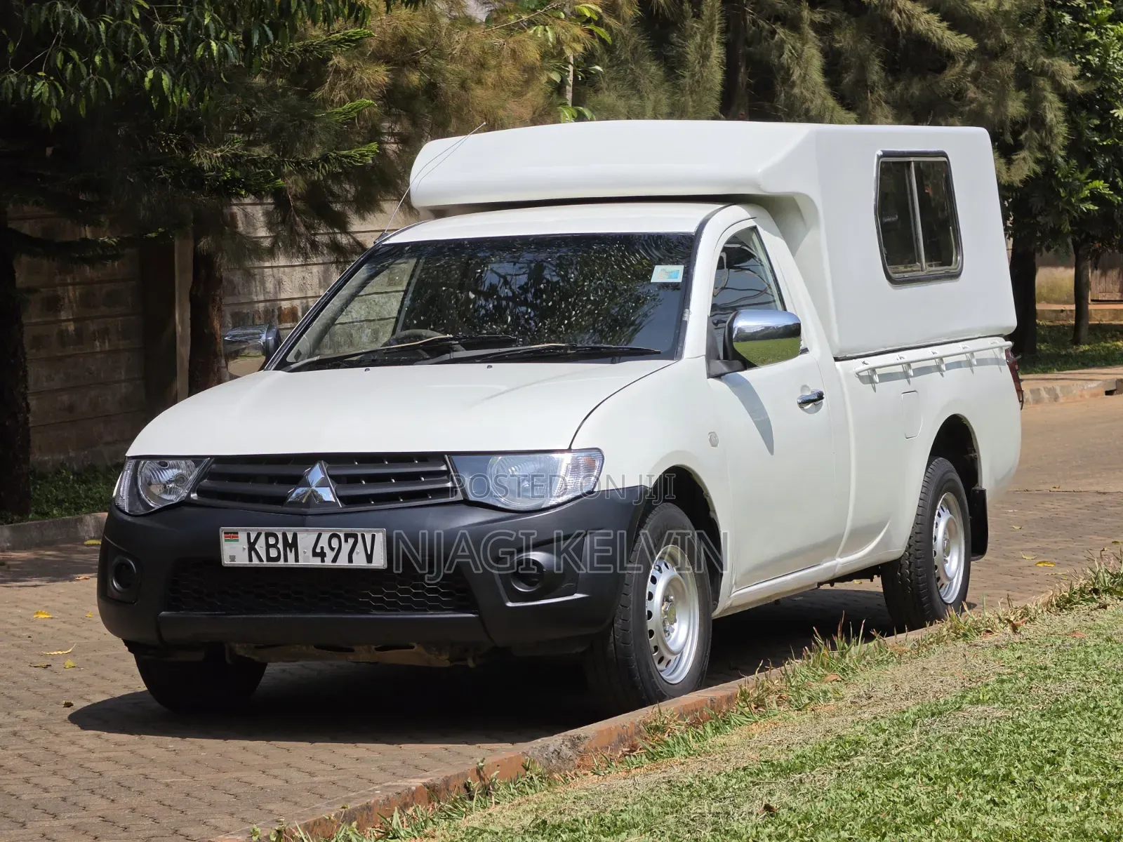Mitsubishi L200 2009 White