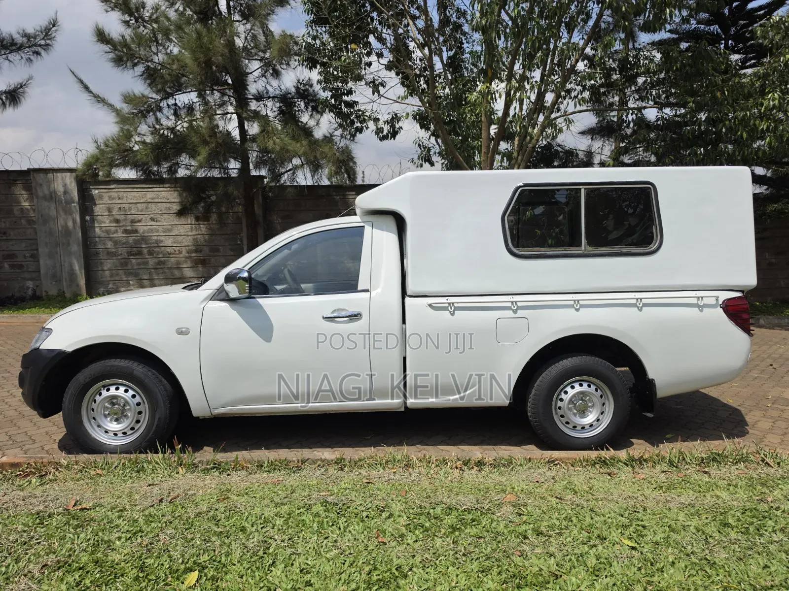 Mitsubishi L200 2009 White