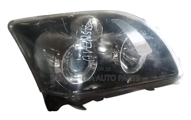 Headlight Toyota Avensis Black Shade Xenon