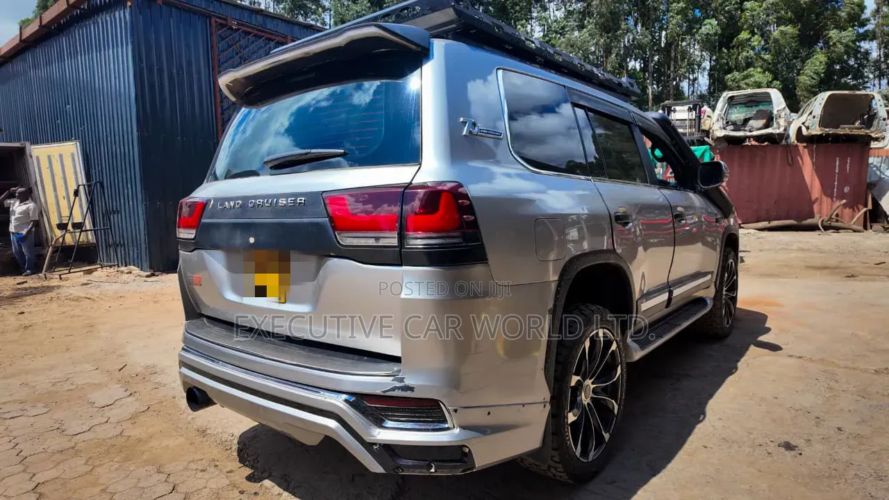 Toyota Land Cruiser 4.5 V8 DSL 2012 Silver