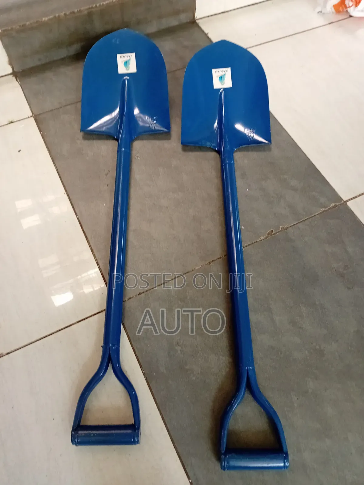 Heavy Duty Garden Shovel – Multipurpose Digging Soil Spade Tool