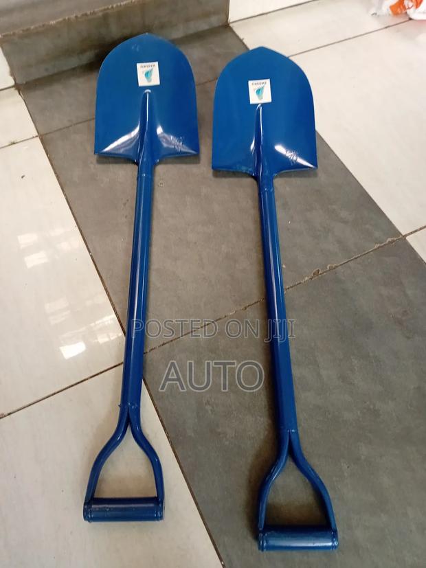 Heavy Duty Garden Shovel – Multipurpose Digging Soil Spade Tool