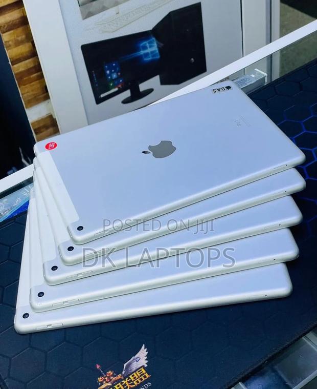 Apple iPad Air (2019) 128 GB Silver