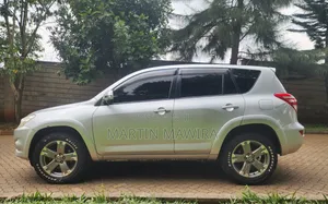 Toyota RAV4 2014 Silver