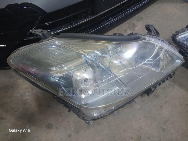 Crown 2010/2012 Headlights Xenon