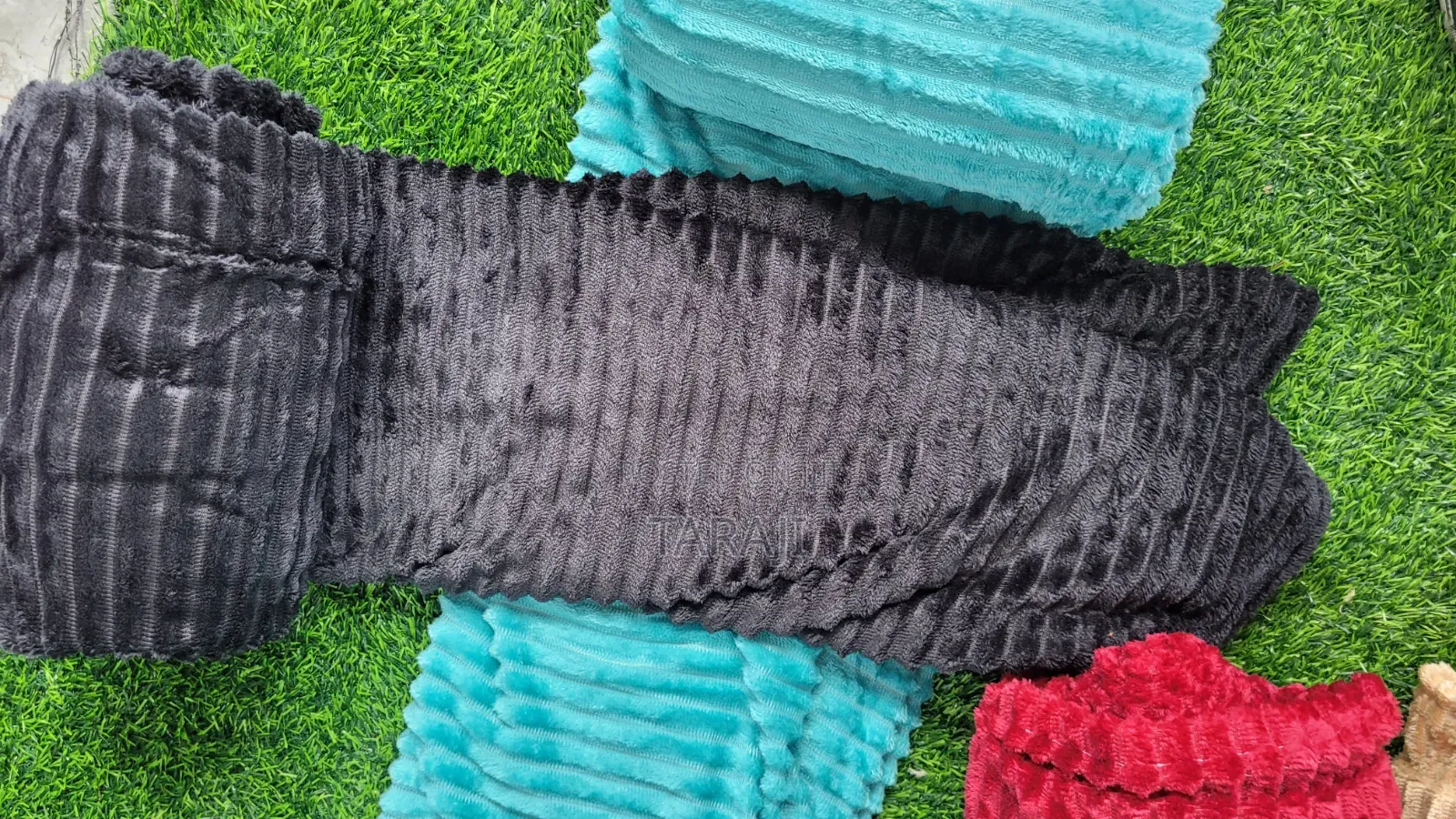 Luxury Velvet Throw Blanket – Super Soft Plush Sofa Bed Blanket