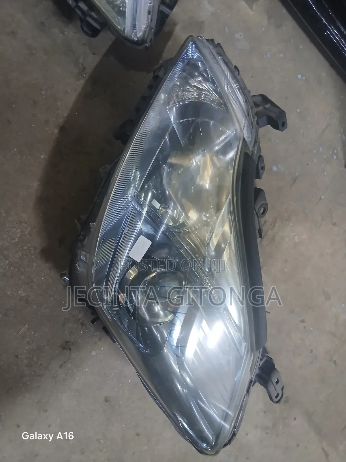Crown 2010/2012 Headlights Xenon