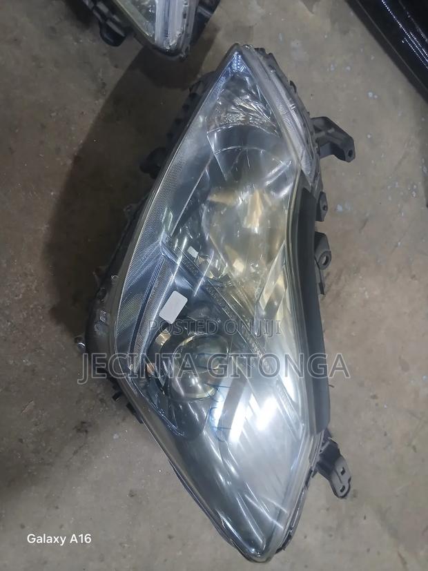 Crown 2010/2012 Headlights Xenon - thumbnail 3