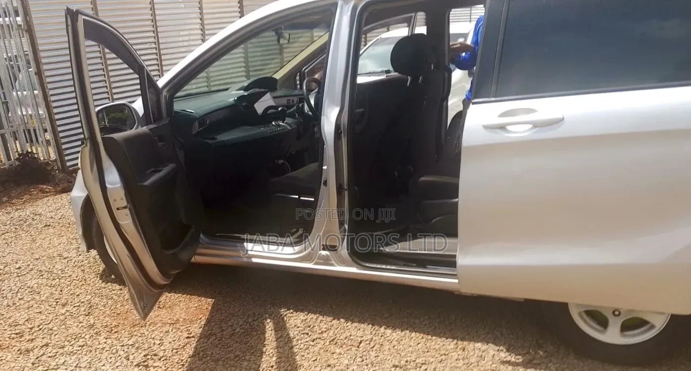 Honda Freed 2015 Silver