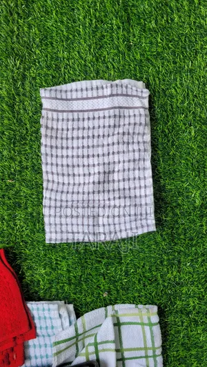 Premium Cotton Kitchen Towels – Super Absorbent Lint-Free Dish Cloths