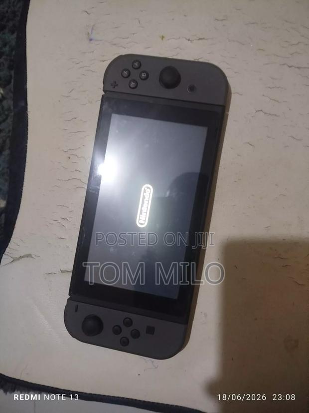 Nintendo Switch Oled - thumbnail 5