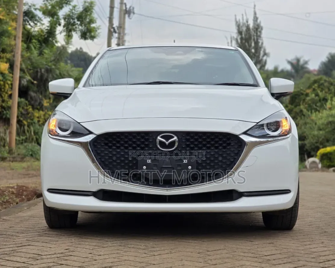 Mazda 2 2020 White
