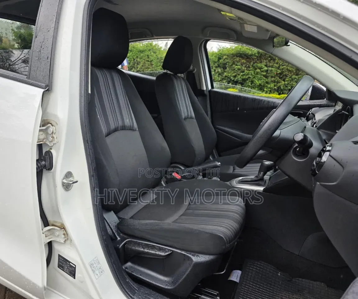 Mazda 2 2020 White