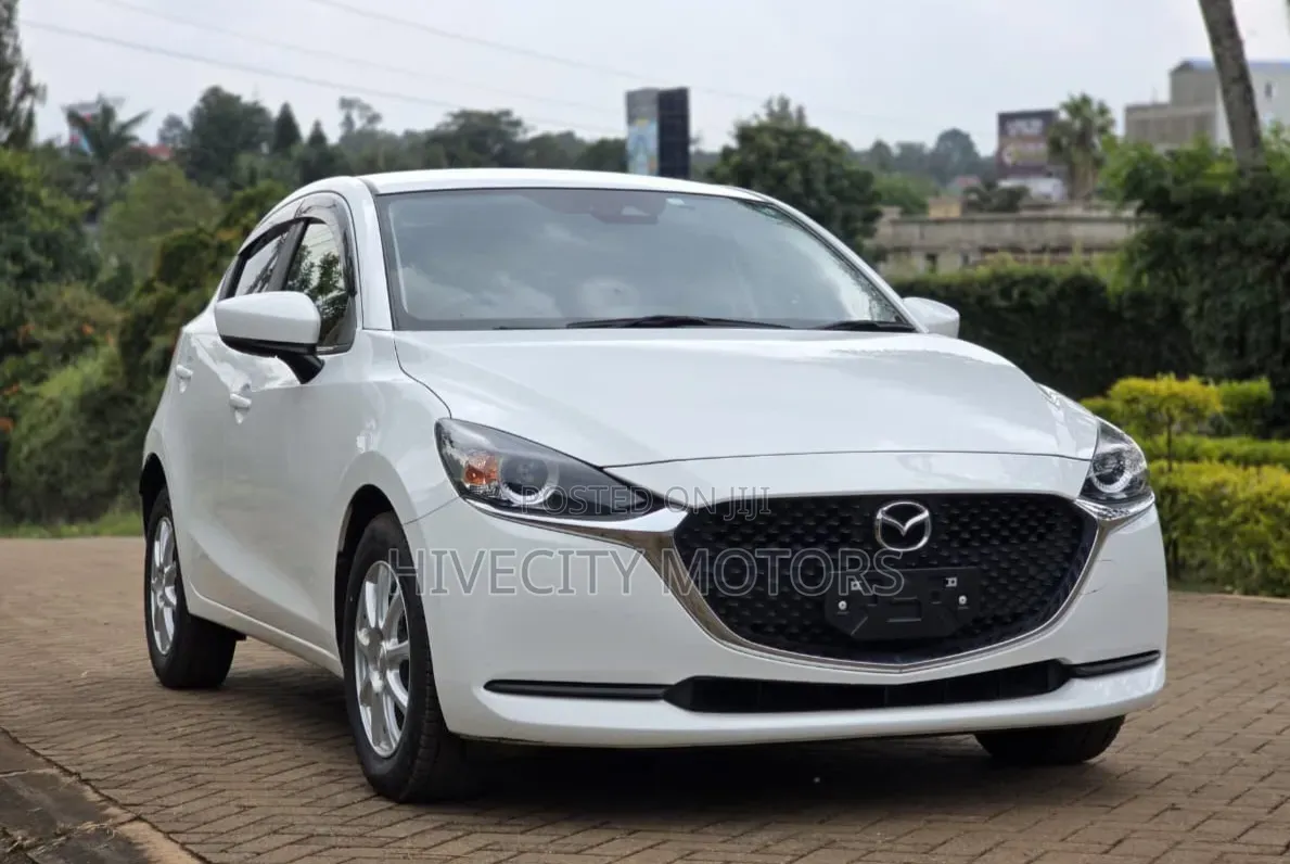 Mazda 2 2020 White