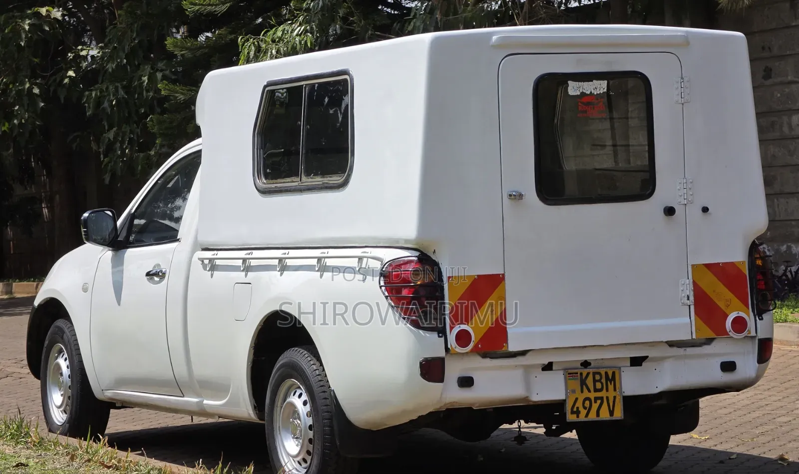 Mitsubishi L200 2009 Ivory