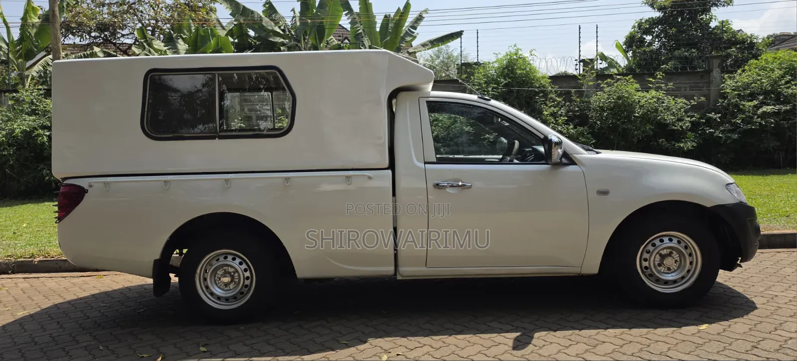 Mitsubishi L200 2009 Ivory