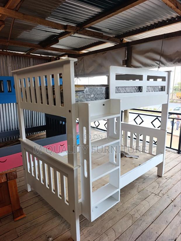 Oasis White Decker Beds