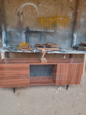 Walnut 5fits Tv Stand