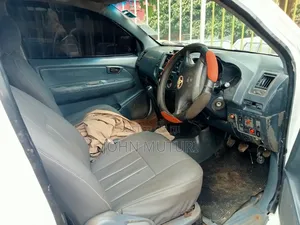 Toyota Hilux 2008 White
