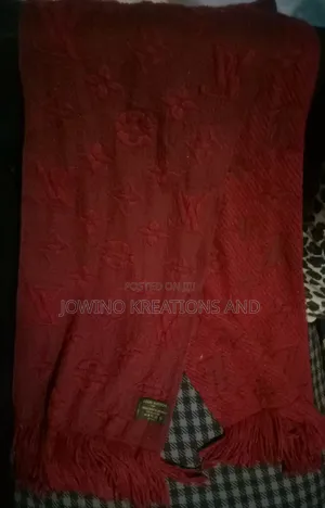 Louis Vuitton Scarves