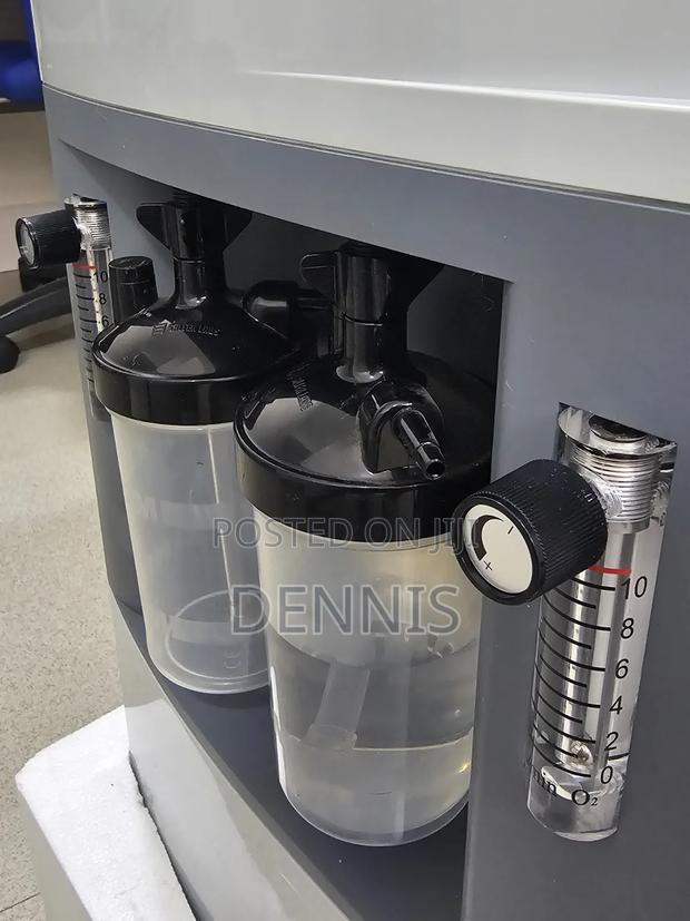 Oxygen Concentrator - thumbnail 6