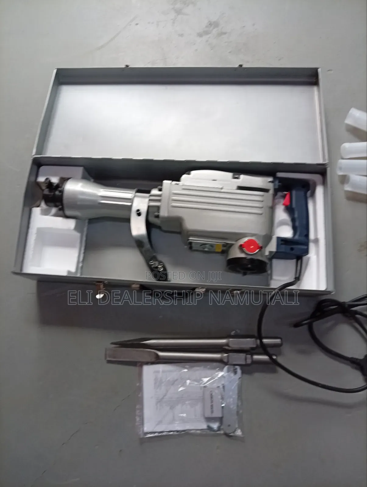 Freevel Professional Electric Demolition Breaker 220-240v