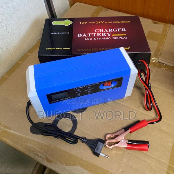 High-Efficiency V10a Battery Charger – Smart Charging for Cars, Trucks