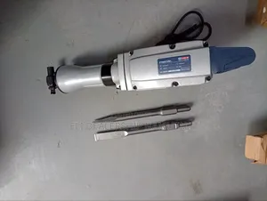 Freevel 1450w Concrete Breaking Machine With Flat Pointed Chisels
