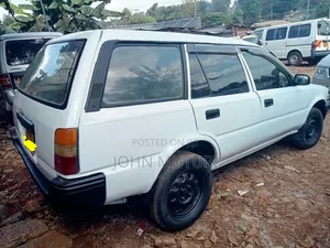 Toyota Corolla 1998 White