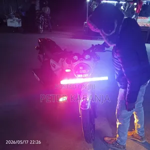 Bajaj Boxer 2022 White