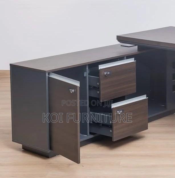 Office Desk; 1.8 Meters Executive Classical Office Desk - thumbnail 3