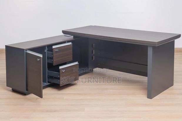 Office Desk; 1.8 Meters Executive Classical Office Desk - thumbnail 4