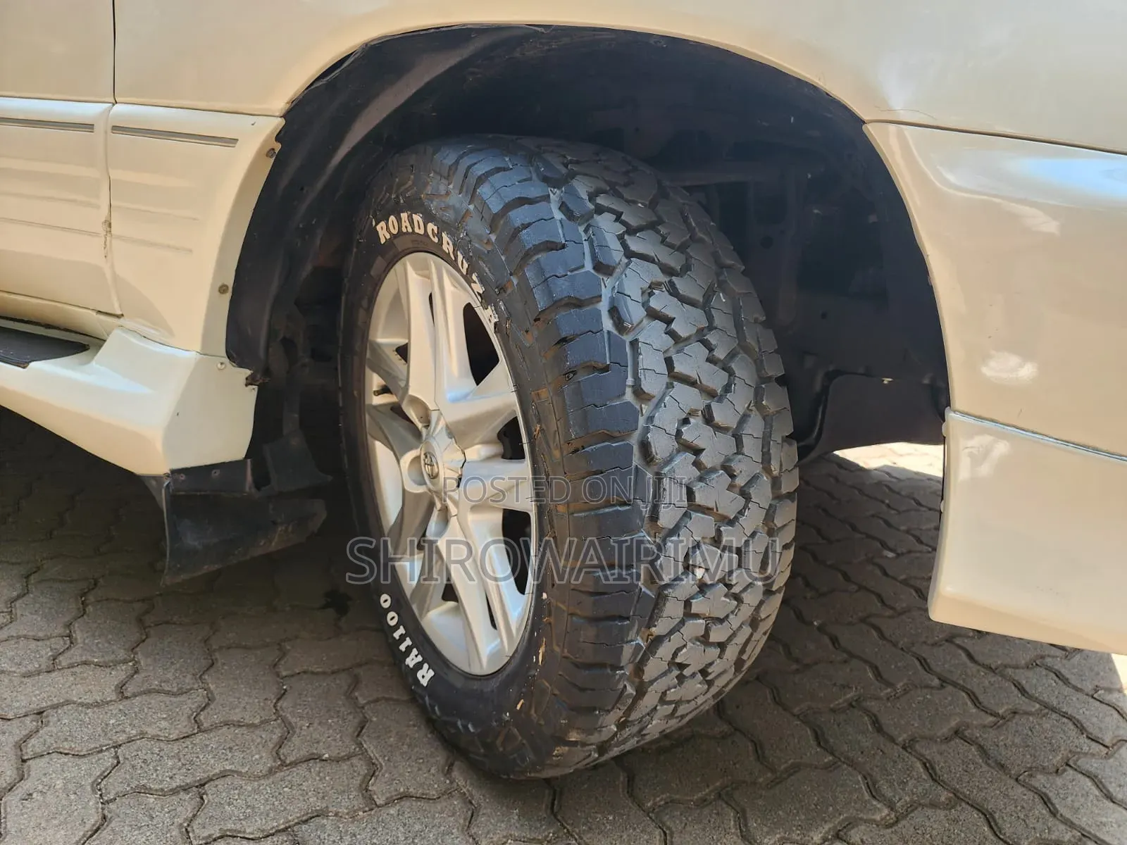 Toyota Land Cruiser 1999 Pearl