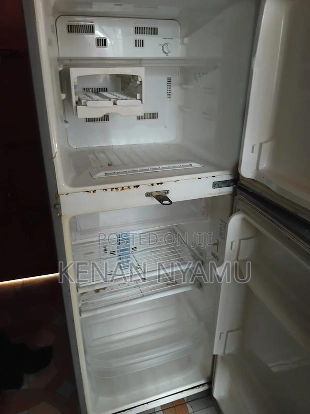 Samsung Fridge - thumbnail 4