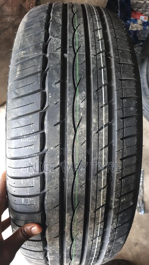 225/55r19 Comforser - thumbnail 2