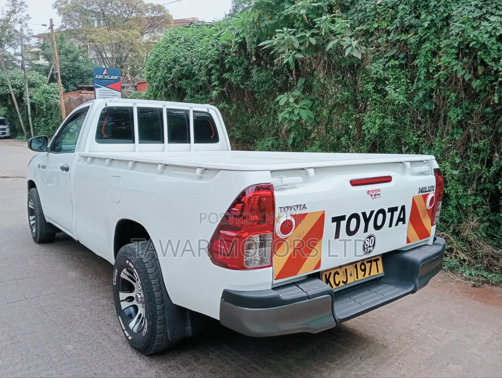 Toyota Hilux 2016 White